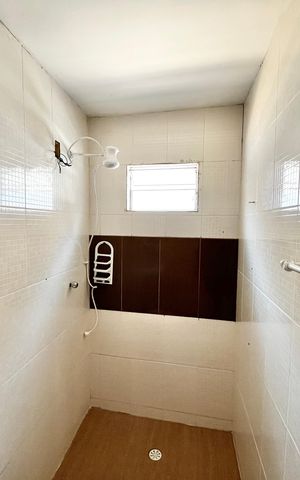 Casa à venda com 499m², 5 quartos e 8 vagas Casa à venda com 499m², 5 quartos e 8 vagasEdicula
