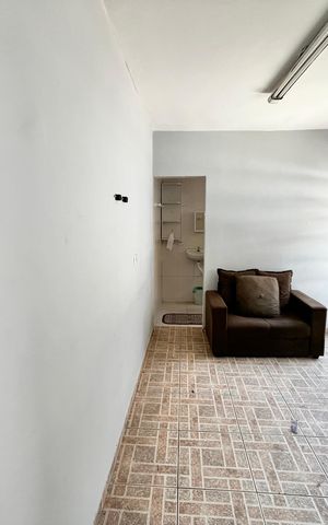 Casa à venda com 499m², 5 quartos e 8 vagas Casa à venda com 499m², 5 quartos e 8 vagasEdicula