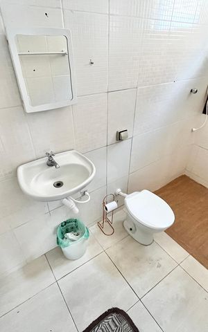 Casa à venda com 499m², 5 quartos e 8 vagas Casa à venda com 499m², 5 quartos e 8 vagasEdicula
