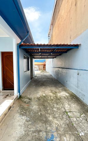 Casa à venda com 499m², 5 quartos e 8 vagas Casa à venda com 499m², 5 quartos e 8 vagasGaragem