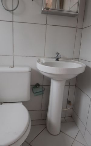 Apartamento para alugar com 70m², 2 quartos e sem vagaBanheiro