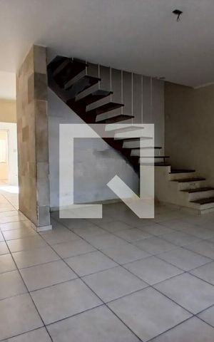 Casa à venda com 180m², 3 quartos e 2 vagas