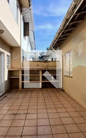 Casa à venda com 180m², 3 quartos e 2 vagas