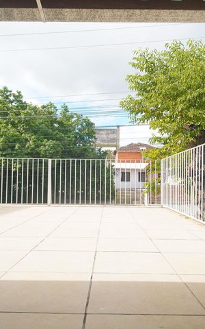 Casa à venda com 110m², 3 quartos e 2 vagasÁrea externa