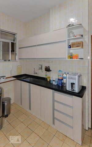 Apartamento para alugar com 86m², 3 quartos e sem vaga