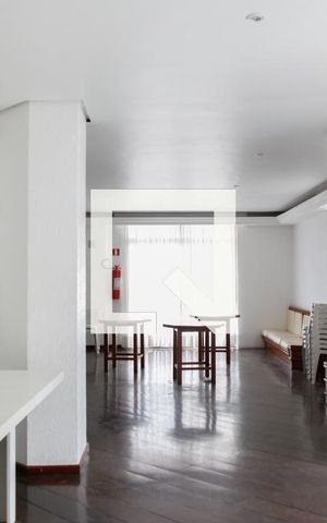 Apartamento para alugar com 96m², 3 quartos e 2 vagas Apartamento para alugar com 96m², 3 quartos e 2 vagasÁrea comum - Salão de festas