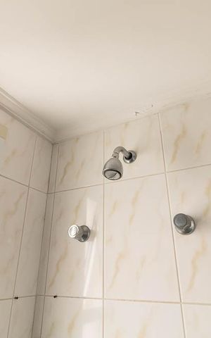 Apartamento à venda com 70m², 3 quartos e 2 vagasBanheiro da Suíte