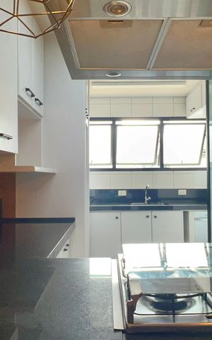 Apartamento à venda com 115m², 3 quartos e 3 vagas Apartamento à venda com 115m², 3 quartos e 3 vagasCozinha