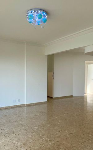 Apartamento à venda com 115m², 3 quartos e 3 vagas Apartamento à venda com 115m², 3 quartos e 3 vagasSala