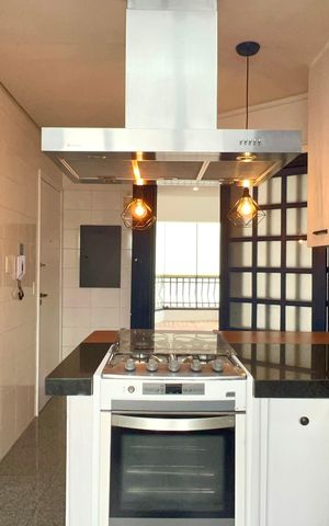 Apartamento à venda com 115m², 3 quartos e 3 vagas Apartamento à venda com 115m², 3 quartos e 3 vagasCozinha