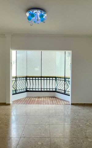 Apartamento à venda com 115m², 3 quartos e 3 vagas Apartamento à venda com 115m², 3 quartos e 3 vagasSala