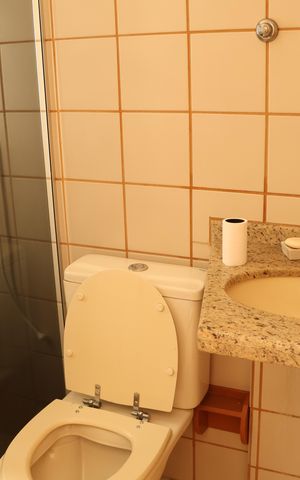 Apartamento para alugar com 102m², 3 quartos e 2 vagasBanheiro de Serviço