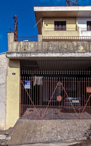 Casa para alugar com 40m², 1 quarto e sem vaga Casa para alugar com 40m², 1 quarto e sem vagaFachada
