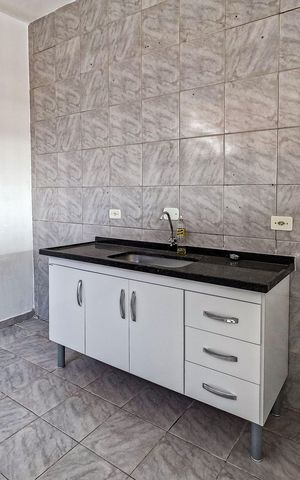 Casa para alugar com 40m², 1 quarto e sem vaga Casa para alugar com 40m², 1 quarto e sem vagaSala/Cozinha