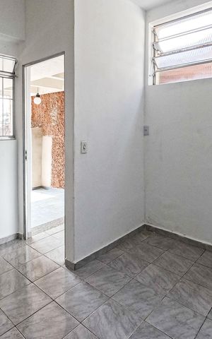Casa para alugar com 40m², 1 quarto e sem vaga Casa para alugar com 40m², 1 quarto e sem vagaSala/Cozinha