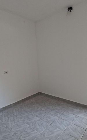 Casa para alugar com 40m², 1 quarto e sem vaga Casa para alugar com 40m², 1 quarto e sem vagaQuarto