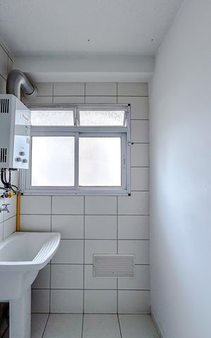 Apartamento à venda com 45m², 2 quartos e 1 vagaÁrea de Serviço
