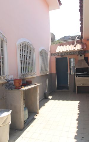 Casa para alugar com 320m², 3 quartos e 2 vagasÁrea externa