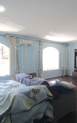 Casa para alugar com 320m², 3 quartos e 2 vagasSala