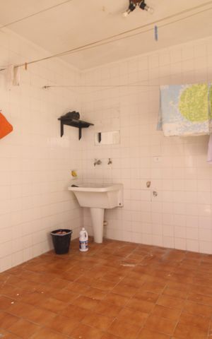 Casa para alugar com 320m², 3 quartos e 2 vagasÁrea de serviço