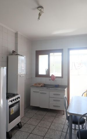 Apartamento para alugar com 90m², 2 quartos e 2 vagasCozinha