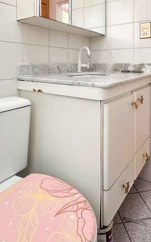 Apartamento à venda com 76m², 3 quartos e 1 vaga Apartamento à venda com 76m², 3 quartos e 1 vagaBanheiro da Suíte