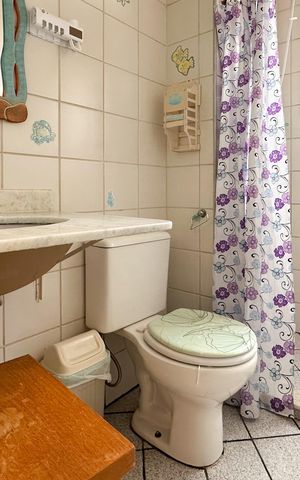 Apartamento à venda com 76m², 3 quartos e 1 vaga Apartamento à venda com 76m², 3 quartos e 1 vagaBanheiro Social
