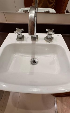 Apartamento à venda com 125m², 4 quartos e 2 vagas Apartamento à venda com 125m², 4 quartos e 2 vagasBanheiro da Suíte