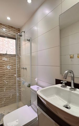 Apartamento à venda com 125m², 4 quartos e 2 vagas Apartamento à venda com 125m², 4 quartos e 2 vagasBanheiro da Suíte