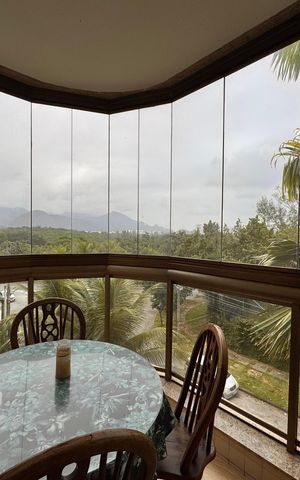 Apartamento à venda com 125m², 4 quartos e 2 vagas Apartamento à venda com 125m², 4 quartos e 2 vagasVaranda