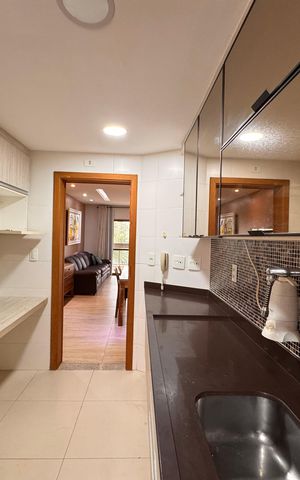 Apartamento à venda com 125m², 4 quartos e 2 vagas Apartamento à venda com 125m², 4 quartos e 2 vagasCozinha e Área de Serviço