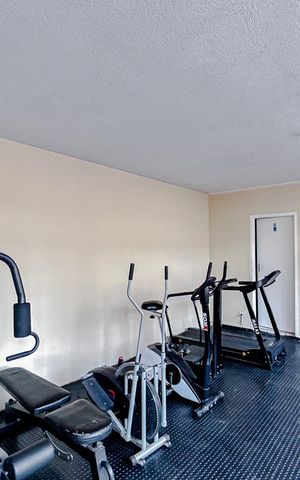 Apartamento para alugar com 67m², 2 quartos e 1 vagaÁrea comum - Academia
