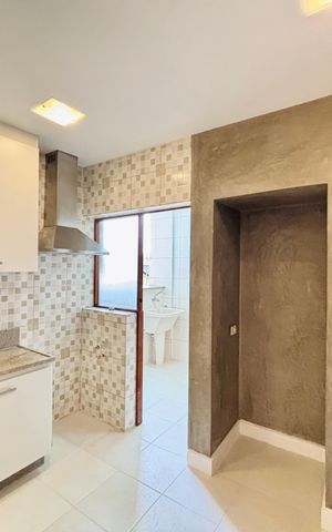 Apartamento para alugar com 100m², 3 quartos e 2 vagas Apartamento para alugar com 100m², 3 quartos e 2 vagasCozinha