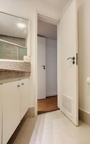 Apartamento para alugar com 100m², 3 quartos e 2 vagas Apartamento para alugar com 100m², 3 quartos e 2 vagasBanheiro