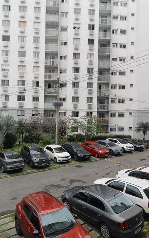 Apartamento para alugar com 52m², 2 quartos e 1 vagaSala - Vista