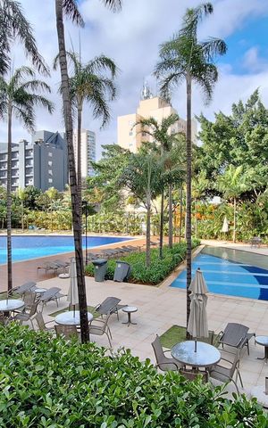 Apartamento à venda com 187m², 3 quartos e 3 vagas Apartamento à venda com 187m², 3 quartos e 3 vagasÁrea comum - Piscina