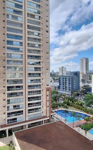 Apartamento à venda com 187m², 3 quartos e 3 vagas Apartamento à venda com 187m², 3 quartos e 3 vagasVista