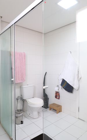 Apartamento à venda com 187m², 3 quartos e 3 vagasBanheiro da Suíte 1