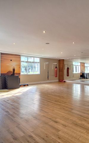 Apartamento à venda com 187m², 3 quartos e 3 vagas Apartamento à venda com 187m², 3 quartos e 3 vagasAcademia