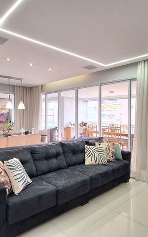Apartamento à venda com 187m², 3 quartos e 3 vagas Apartamento à venda com 187m², 3 quartos e 3 vagasSala