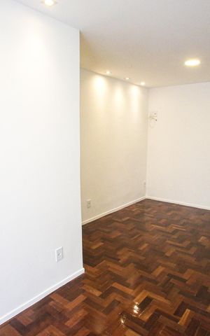 Apartamento para alugar com 64m², 2 quartos e 1 vagaSala