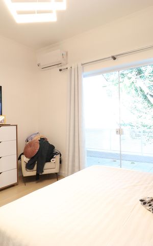 Casa à venda com 400m², 5 quartos e 8 vagasQuarto 1