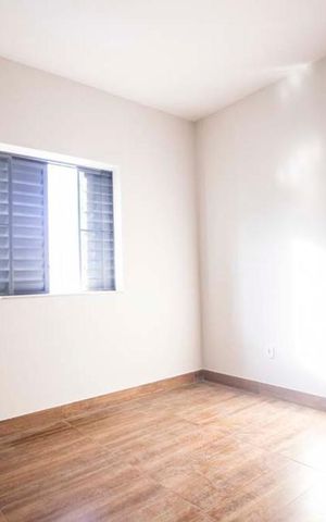 Casa para alugar com 220m², 3 quartos e sem vaga