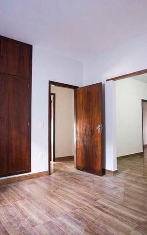 Casa para alugar com 220m², 3 quartos e sem vaga