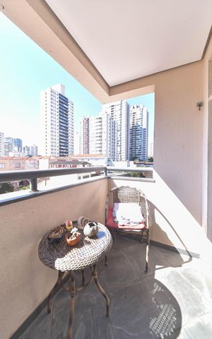 Apartamento à venda com 76m², 3 quartos e 1 vagaVaranda