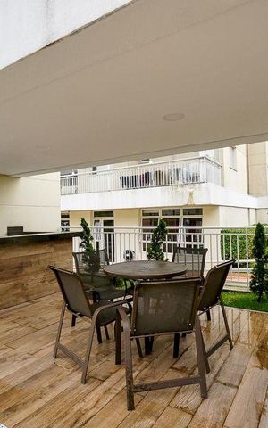 Apartamento à venda com 98m², 3 quartos e 2 vagas Apartamento à venda com 98m², 3 quartos e 2 vagasÁrea Comum - Bar da Piscina