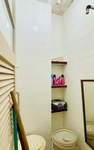 Apartamento à venda com 120m², 3 quartos e sem vaga Apartamento à venda com 120m², 3 quartos e sem vagaBanheiro de serviço