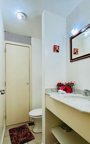 Apartamento à venda com 120m², 3 quartos e sem vaga Apartamento à venda com 120m², 3 quartos e sem vagaLavabo