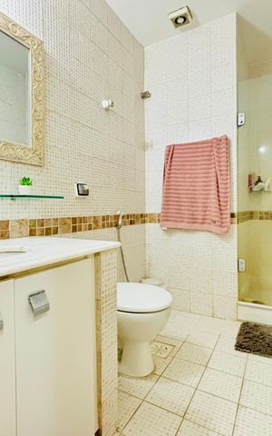 Apartamento à venda com 120m², 3 quartos e sem vaga Apartamento à venda com 120m², 3 quartos e sem vagaBanheiro 3