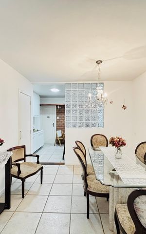 Apartamento à venda com 120m², 3 quartos e sem vaga Apartamento à venda com 120m², 3 quartos e sem vagaSala de Jantar